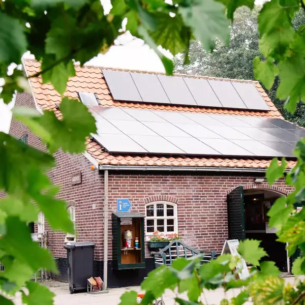 Solar panel installation at the Gagelhoeve site